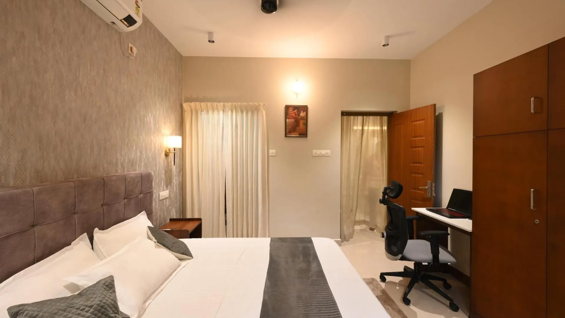 Rehoboth Homes Shortstay Kochi 0*,
